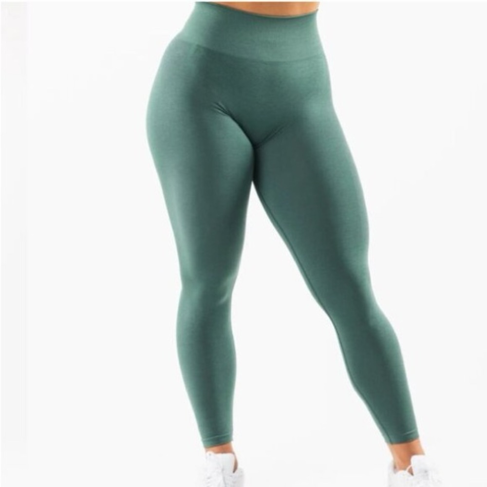 NWT Amplify Leggings- Sage